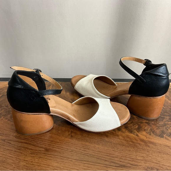 P. Monjo Ivory and Black Colorblocked Heeled Sandals, New in Box, EU Size 36.5 - Picture 4 of 5